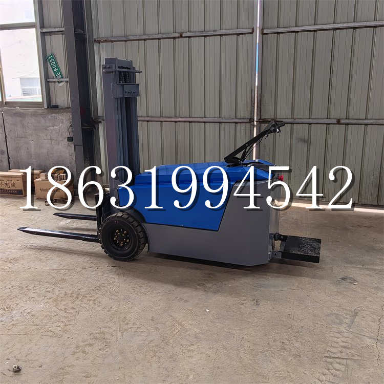 延吉市全电动叉车插腿式堆高车液压装卸车1.5吨升高小型站驾式铲车